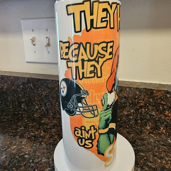 NEW! Pittsburgh Steelers Grinch Tumbler - Picture 3 of 4